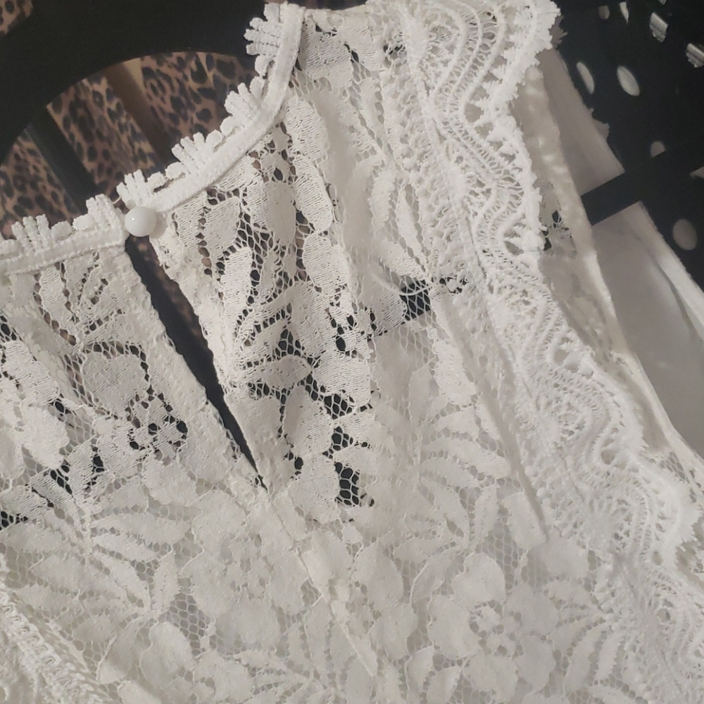 🍁New White lace tank - Picture 10 of 12